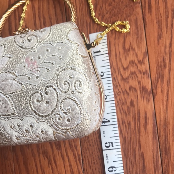 Gold embossed evening bag - Picture 2 of 7